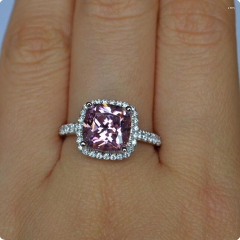 Cluster Rings Solid 18K White Gold AU750 Ring 2CT Pink Cushion Diamond Engagement For Female D Color Beautiful Finger Jewelry
Cluster Rings Solid 18K White Gold AU750 Ring 2CT Pink Cushion Diamond Engagement For Female D Color Beautiful Finger Jewelry