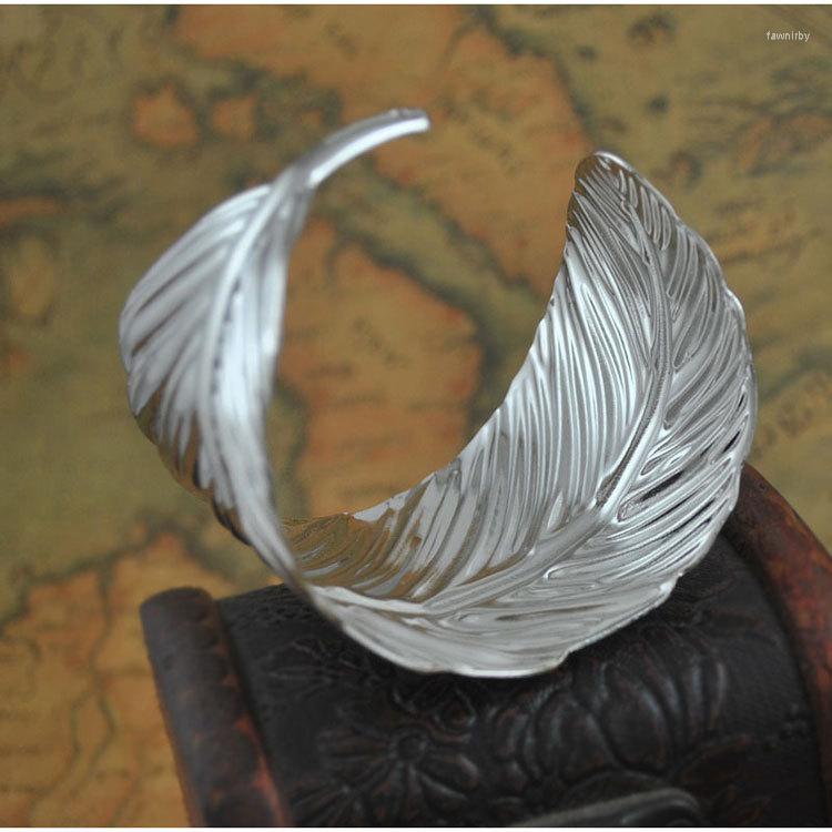 Bangle Gold Silver Color Leaf Wide Cuff Bracelets Bangles For Women Men Punk Geometric Alloy Open Big Bracelet Fashion Jewelry
Bangle Gold Silver Color Leaf Wide Cuff Bracelets Bangles For Women Men Punk Geometric Alloy Open Big Bracelet Fashion Jewelry