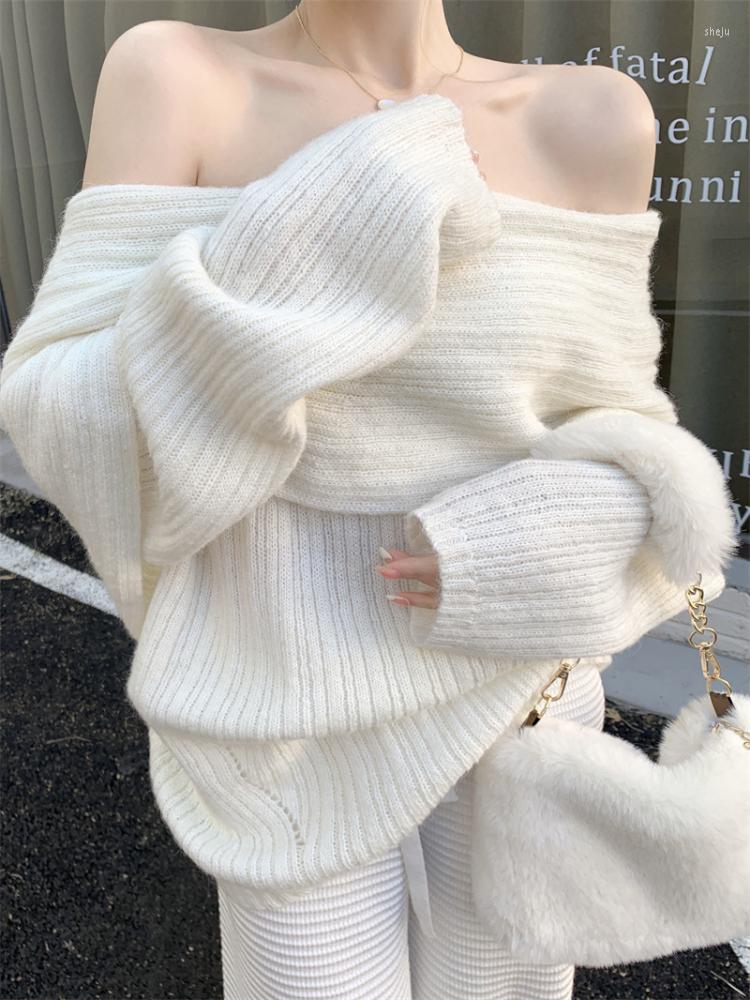 Women' Sweaters One-shoulder Sweater Women Hong Kong Flavor Sexy Collarbone Long-sleeved Knitwear Autumn Winter Loose Gentle Wind Pullover, 11
Women' Sweaters One-shoulder Sweater Women Hong Kong Flavor Sexy Collarbone Long-sleeved Knitwear Autumn Winter Loose Gentle Wind Pullover, 11