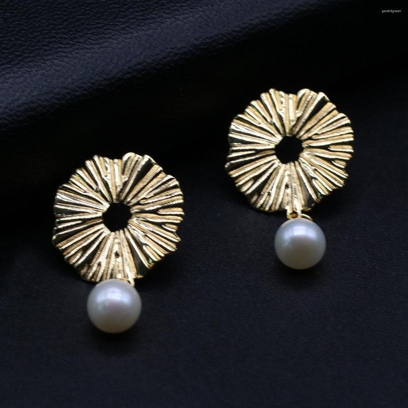 Stud Earrings Fashion Natural Freshwater Pearl Gold Color For Vintage Women Party Wedding Jewelry Gifts
Stud Earrings Fashion Natural Freshwater Pearl Gold Color For Vintage Women Party Wedding Jewelry Gifts