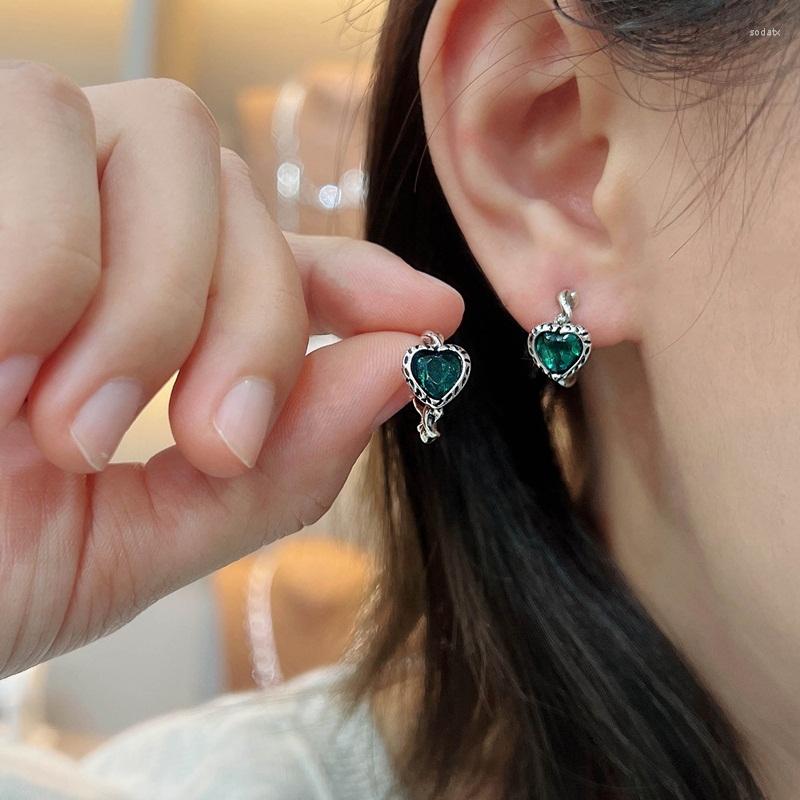 Hoop Earrings European Fashion Fine Woman Girl Bride Mother Party Birthday Wedding Gift Vintage Heart Zircon Tai Silver
Hoop Earrings European Fashion Fine Woman Girl Bride Mother Party Birthday Wedding Gift Vintage Heart Zircon Tai Silver