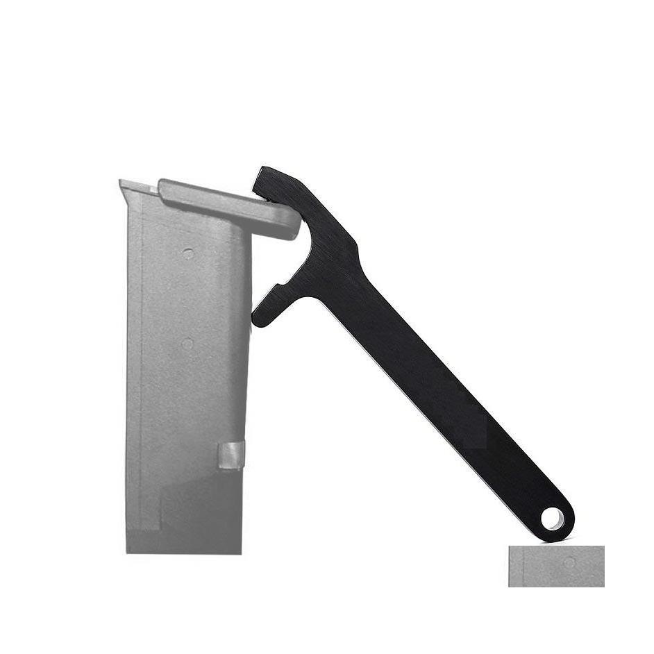 Tactical Accessories Airsoft M4 Ar 15 Gun Aluminium Base Kit Removal Wrench Magazine Disassembly Tool For Hunting Drop Delivery Spor Dhp8N
Tactical Accessories Airsoft M4 Ar 15 Gun Aluminium Base Kit Removal Wrench Magazine Disassembly Tool For Hunting Drop Delivery Spor Dhp8N