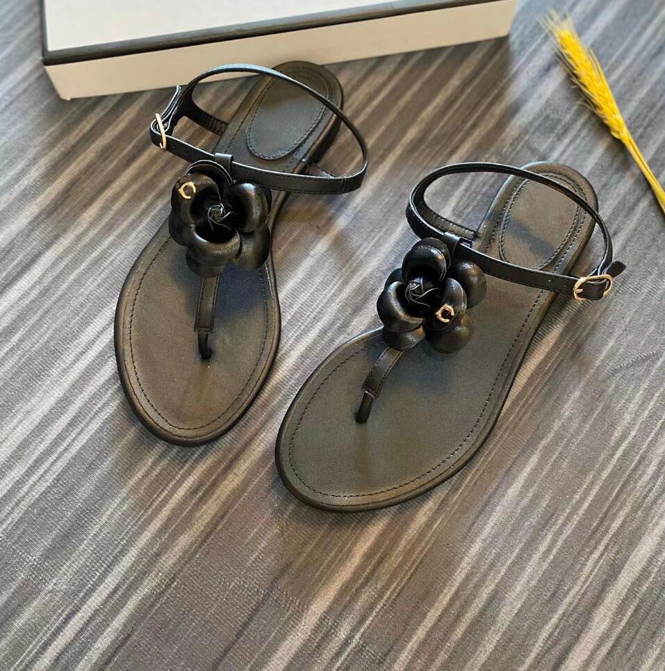 Womens Summer Sandals Fashion Leisure Flat Bottom Shoes Designer Flowers Sandal Luxury Leather Flip-Flops Outdoor Sandbeach Ankle Strap Sandal