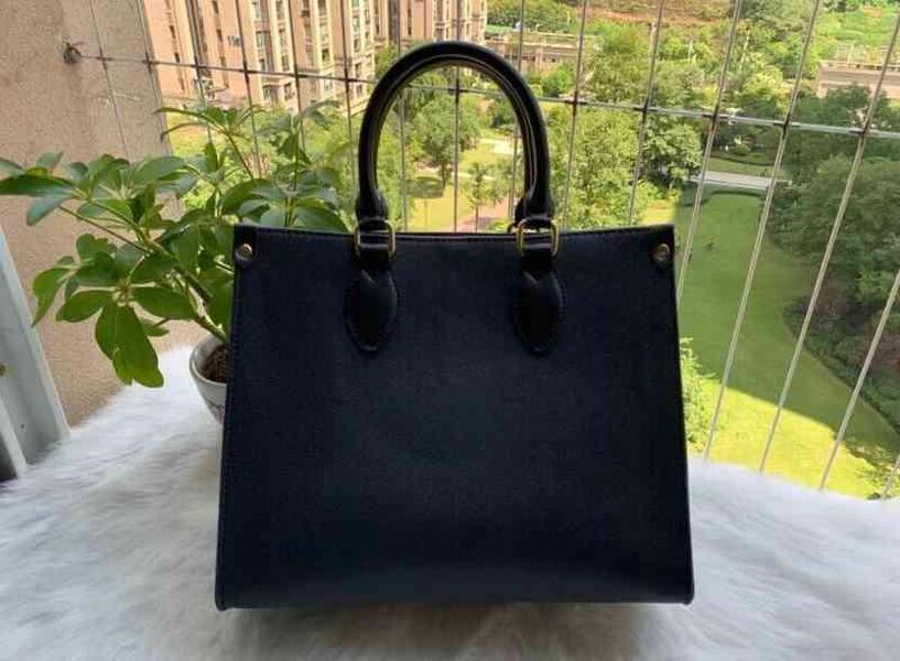 Women Designers Handbag Tote Shoulder Clutch Bags on the Go Crossbody Shopping Bag Purses Letters Flowers Floral One Handle Wallet KiGzh, Black
Women Designers Handbag Tote Shoulder Clutch Bags on the Go Crossbody Shopping Bag Purses Letters Flowers Floral One Handle Wallet KiGzh, Black