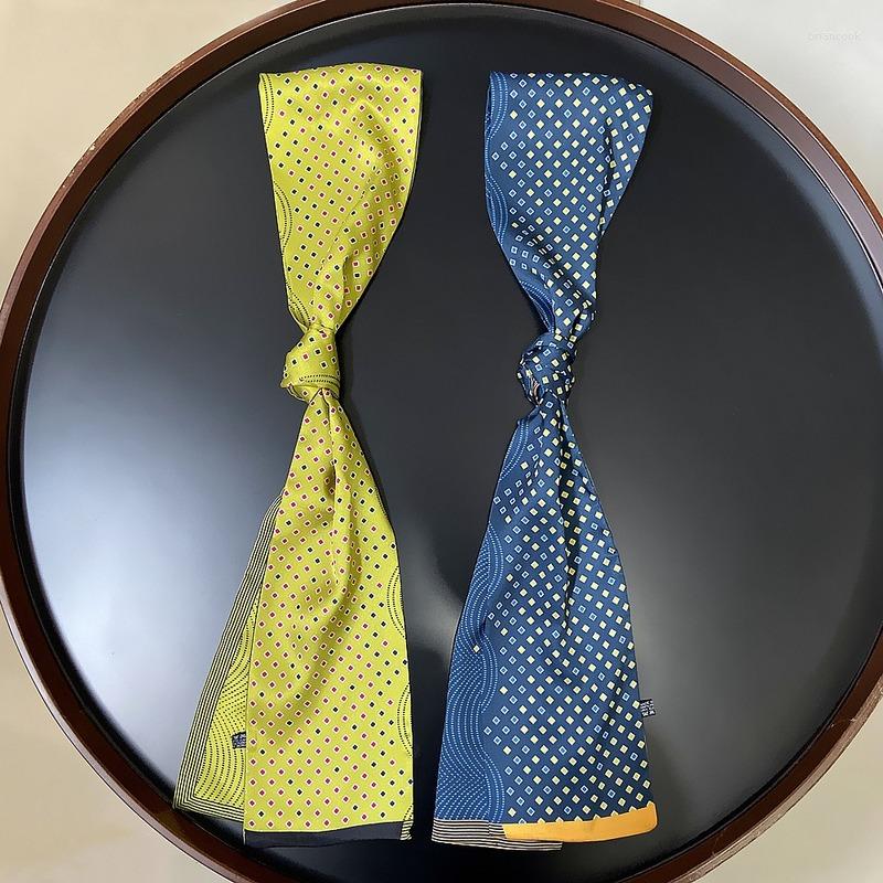 Scarves Colours Dot Double-deck Printing Twill Silk Scarf Long Ribbon Narrow Neckerchief Lady Headwear Gift 160 13cm
Scarves Colours Dot Double-deck Printing Twill Silk Scarf Long Ribbon Narrow Neckerchief Lady Headwear Gift 160 13cm