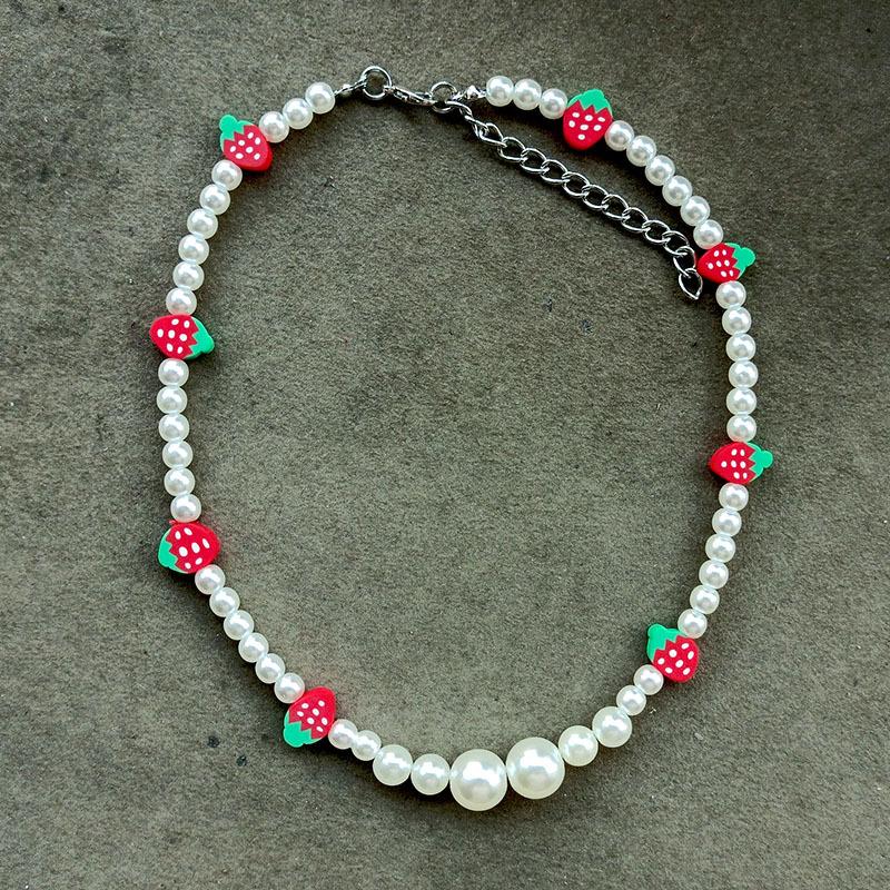 Chains Asymmetry Soft Pottery Fruit Cute Pearl Strawberry Necklace For Women Summer Vacation Jewelry HUANZHI 2023
Chains Asymmetry Soft Pottery Fruit Cute Pearl Strawberry Necklace For Women Summer Vacation Jewelry HUANZHI 2023