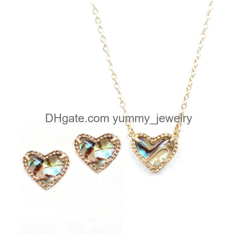 Pendant Necklaces Selling 3D Resin Stone Inlay Mini Heart Lovely Necklace Rose Faux Druzy Necklacependant Drop Delivery Jewelry Penda Dhckm
Pendant Necklaces Selling 3D Resin Stone Inlay Mini Heart Lovely Necklace Rose Faux Druzy Necklacependant Drop Delivery Jewelry Penda Dhckm