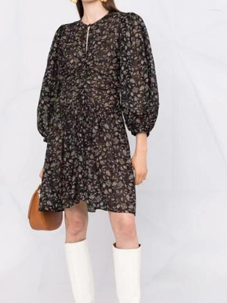 Casual Dresses 2023 Early Autumn Women Floral Printing O-Neck Pleated Retro Long Sleeves Fashion French Mini Dress
Casual Dresses 2023 Early Autumn Women Floral Printing O-Neck Pleated Retro Long Sleeves Fashion French Mini Dress