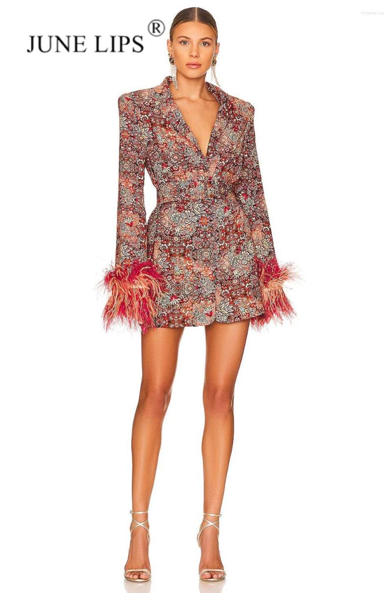 Casual Dresses JUNE LIPS 2023 Women's Collar Long Sleeve Knitted Floral Dress Cuff Trim Feather Elegant Coat Luxury Sexy Wholes, Red
Casual Dresses JUNE LIPS 2023 Women's Collar Long Sleeve Knitted Floral Dress Cuff Trim Feather Elegant Coat Luxury Sexy Wholes, Red