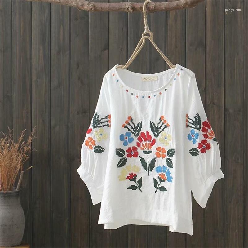 Ethnic Clothing Vintage Embroidery Blouse Women Loose Plus Size O Neck Summer Tops Short Sleeve Cotton Tees Ladies Chinese 12572
Ethnic Clothing Vintage Embroidery Blouse Women Loose Plus Size O Neck Summer Tops Short Sleeve Cotton Tees Ladies Chinese 12572
