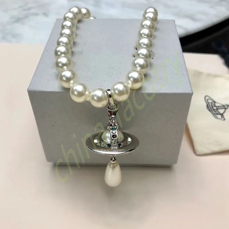 Luxury Fashion Drop pearl necklace pendant Designer Jewelry Stereoscopic Necklace Retro Style
Luxury Fashion Drop pearl necklace pendant Designer Jewelry Stereoscopic Necklace Retro Style