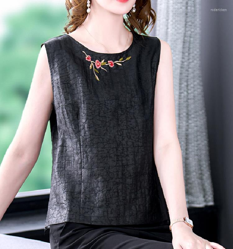 Ethnic Clothing 2023 Women Retro Short Vest Chinese National Flower Embroidery Waistcoat Qipao Tang Suit Coat Vintage Sleeveless Satin
Ethnic Clothing 2023 Women Retro Short Vest Chinese National Flower Embroidery Waistcoat Qipao Tang Suit Coat Vintage Sleeveless Satin