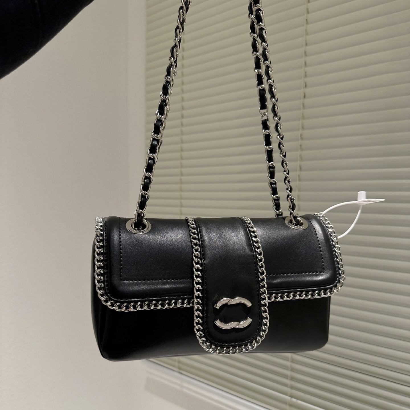 French Ss20 Ladies Clutch Silver Chain Bag Smooth Soft Leather Cross-Body Shoulder Bags Purse Designer Wallets Handbags Lace Trim Classic Luxury Tote with Box 25cm, Customize
French Ss20 Ladies Clutch Silver Chain Bag Smooth Soft Leather Cross-Body Shoulder Bags Purse Designer Wallets Handbags Lace Trim Classic Luxury Tote with Box 25cm, Customize