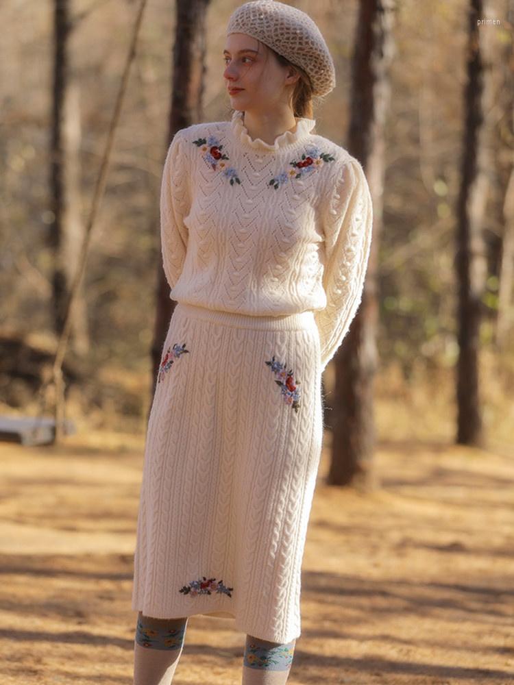 Skirts Winter Skirt Fall Women Korean Fashion Casual Handmade Embroidery Wool Knitted Ladies All-Match Midi Red/Black/White
Skirts Winter Skirt Fall Women Korean Fashion Casual Handmade Embroidery Wool Knitted Ladies All-Match Midi Red/Black/White