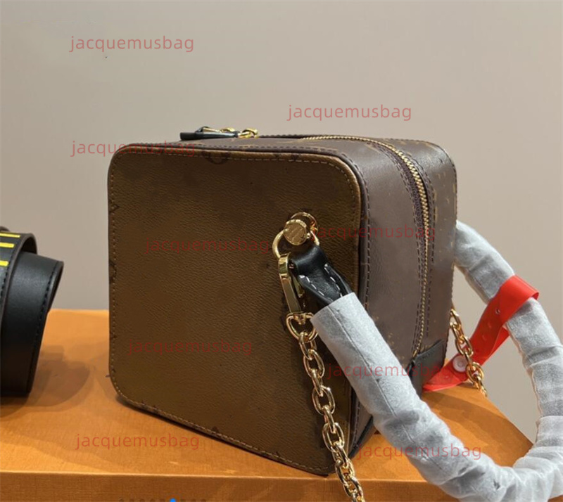 SQUARE bag Dice handbag designer women tote luxurious Shoulder crossbody chain bags lady genuine leather monograms messenger wallet handbags Satchels Sacoche, Brown
SQUARE bag Dice handbag designer women tote luxurious Shoulder crossbody chain bags lady genuine leather monograms messenger wallet handbags Satchels Sacoche, Brown