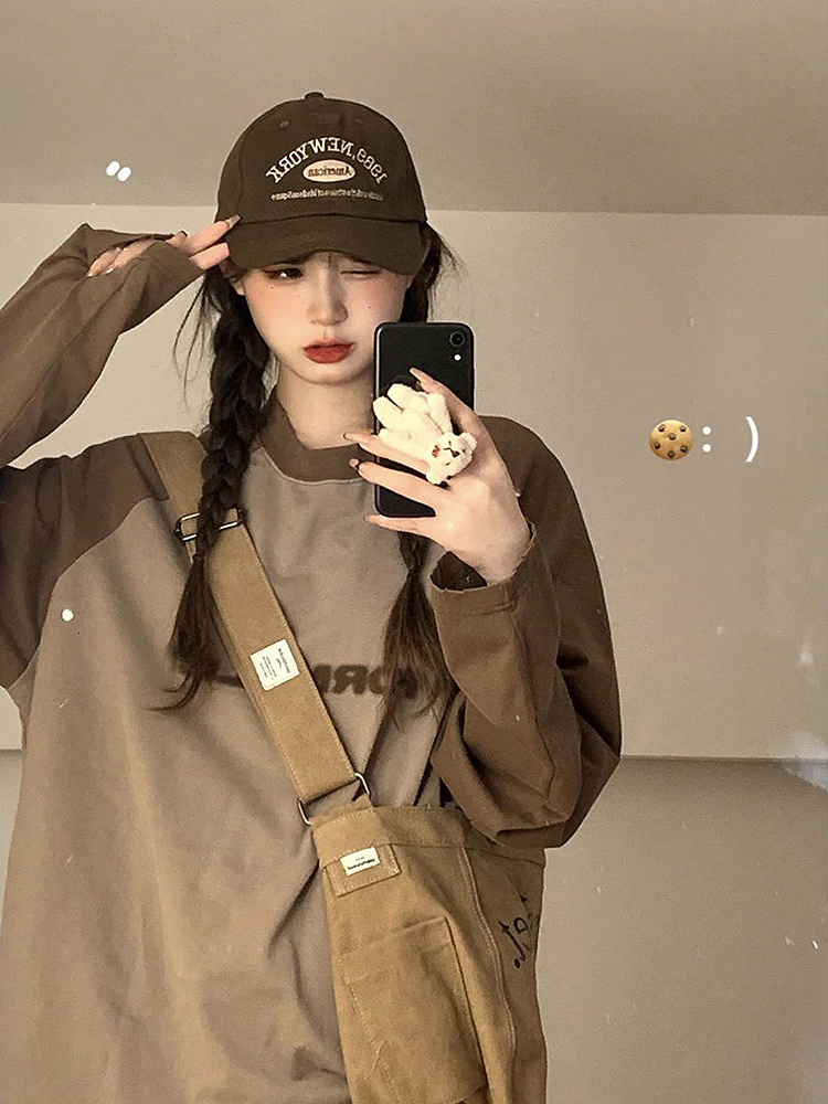 Women's T-Shirt Deeptown Preppy Vintage Brown Long Sleeve Tshirts Women Harajuku Korean Fashion Patchwork Oversized T Shirts Female Y2K Tops 230203 
Women's T-Shirt Deeptown Preppy Vintage Brown Long Sleeve Tshirts Women Harajuku Korean Fashion Patchwork Oversized T Shirts Female Y2K Tops 230203