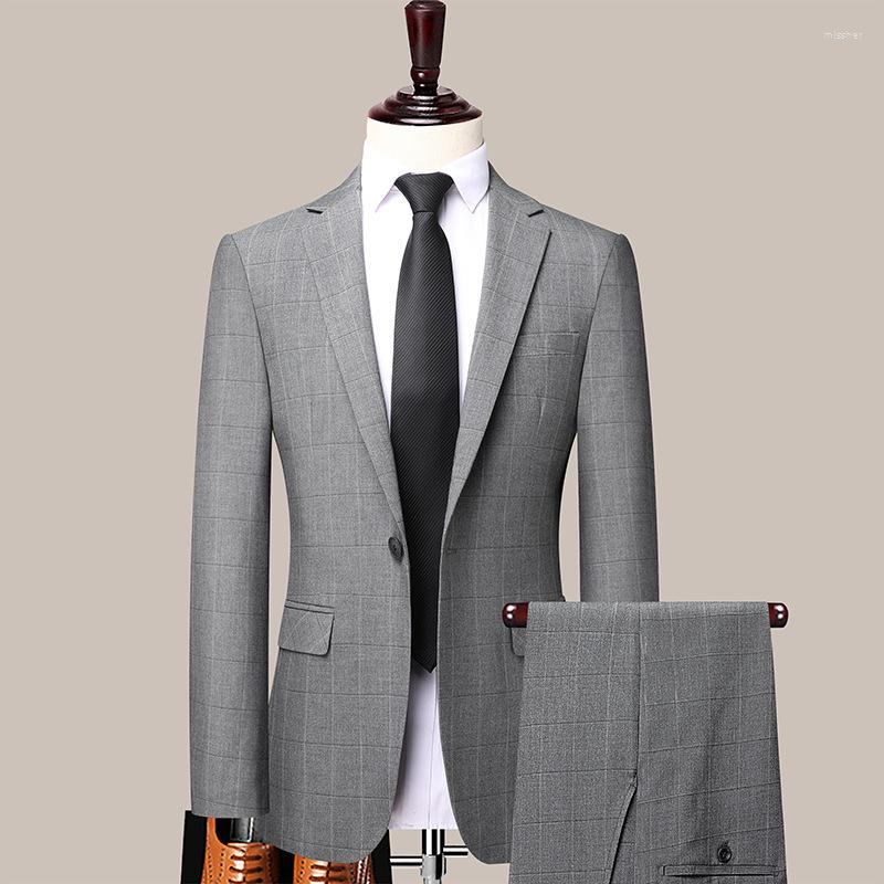 Men' Suits Jacket Pants High-end Luxury Gray Lattice Business Men' Slim Suit Groom Wedding Dress Tuxedo Banquet Clubmen, Same as the picture
Men' Suits Jacket Pants High-end Luxury Gray Lattice Business Men' Slim Suit Groom Wedding Dress Tuxedo Banquet Clubmen, Same as the picture