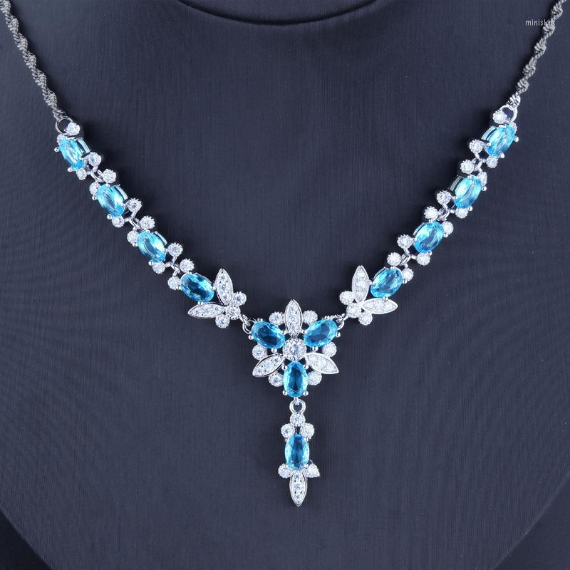 Pendant Necklaces Delicate Ladies Flower Necklace Inlay Shine Cut Cubic Zirconia Fashion Geometry Clavicle Chain Women Wedding Jewelry
Pendant Necklaces Delicate Ladies Flower Necklace Inlay Shine Cut Cubic Zirconia Fashion Geometry Clavicle Chain Women Wedding Jewelry