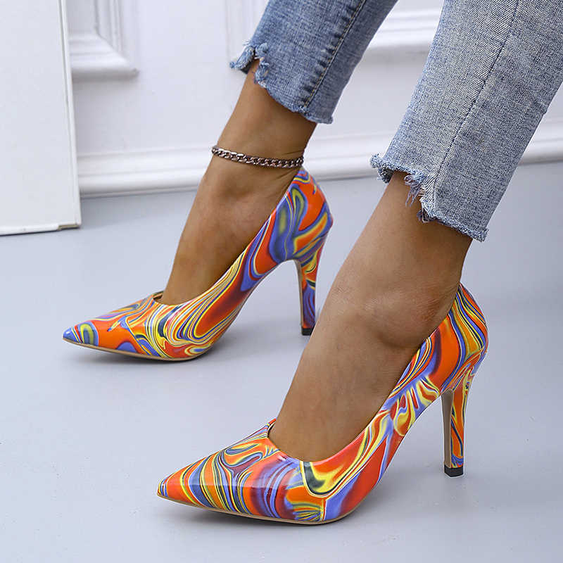 Dress Shoes Women's Wedding Shoes 2022 Fashion Graffiti High Heels Sexy Pointed Toe Painted Nightclub Shoes Female Plus Size 43 Women Pumps G230203, Green
Dress Shoes Women's Wedding Shoes 2022 Fashion Graffiti High Heels Sexy Pointed Toe Painted Nightclub Shoes Female Plus Size 43 Women Pumps G230203, Green