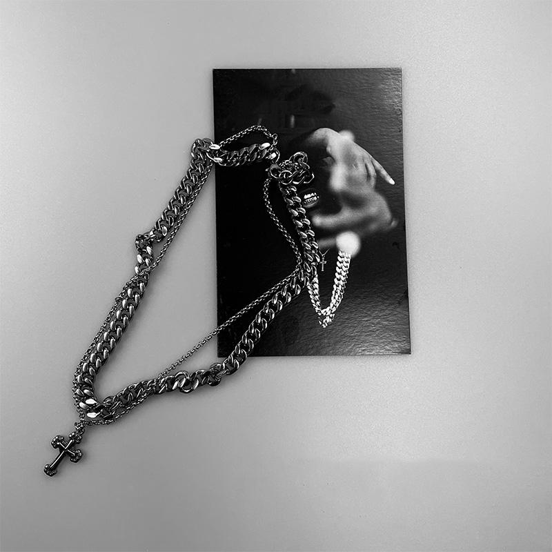 Chains European And American Double Layered Cross Cuban Necklace Male Hip Hop Tide Ins Sweater T-shirt Chain
Chains European And American Double Layered Cross Cuban Necklace Male Hip Hop Tide Ins Sweater T-shirt Chain