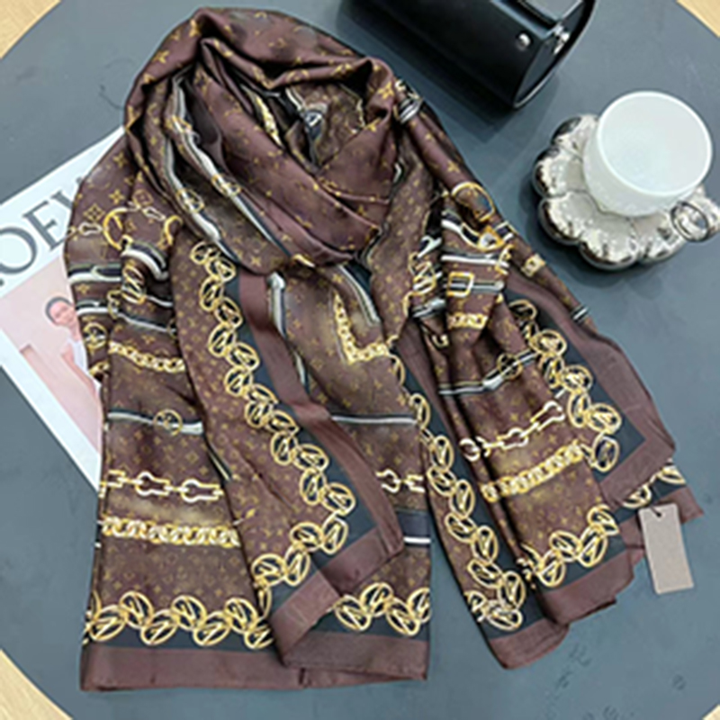 high brand designer gift scarf high 100% silk scarfs for woman luxury design size 180x90cm no box
high brand designer gift scarf high 100% silk scarfs for woman luxury design size 180x90cm no box