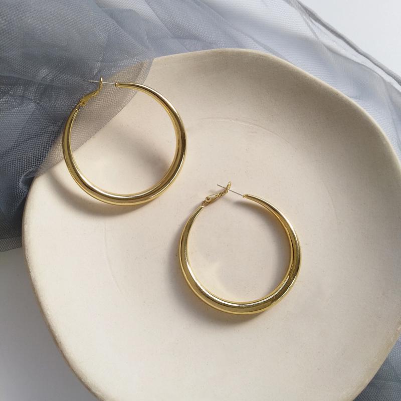 Hoop Earrings Women's Vintage Golden Geometric Big Round Korean Metal Statement Punk Fashion Jewelry 2023 & Huggie
Hoop Earrings Women's Vintage Golden Geometric Big Round Korean Metal Statement Punk Fashion Jewelry 2023 & Huggie