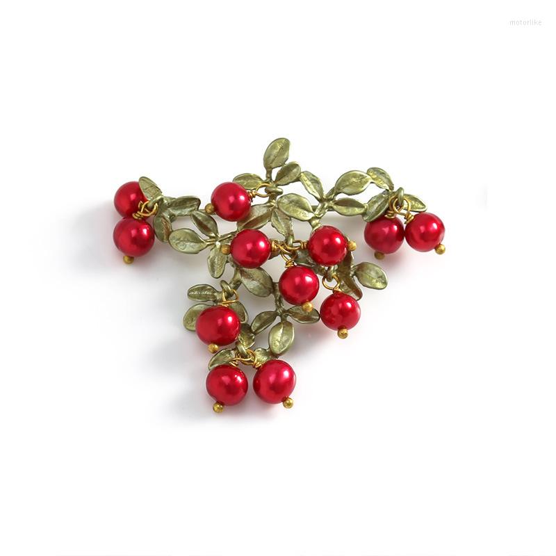 Brooches Luxury Cranberry Pearl Shawl Buckle Brooch For Women Girl Red Fruit Party Silk Scarf
Brooches Luxury Cranberry Pearl Shawl Buckle Brooch For Women Girl Red Fruit Party Silk Scarf