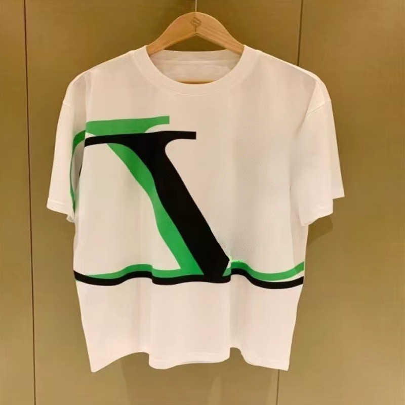 Summer short sleeved t shirt mens cotton T-shirt Large V letter printed sweatshirt VT designer tshirt men women round neck shirts 4xl 5xl, Yellow
Summer short sleeved t shirt mens cotton T-shirt Large V letter printed sweatshirt VT designer tshirt men women round neck shirts 4xl 5xl, Yellow