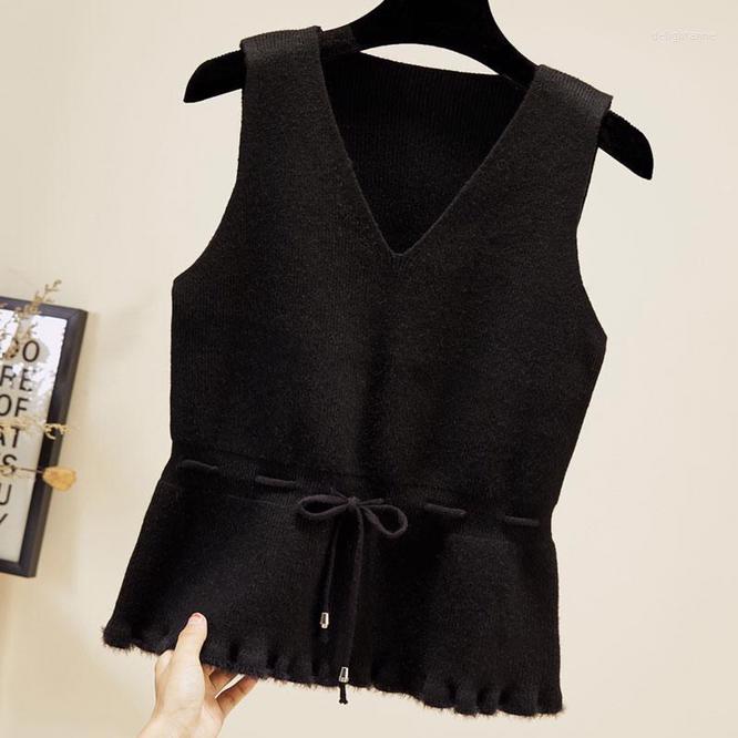 Women' Vests 2023 Autumn Winter Knitted Vest Coat Waist Closing Trend Waistcoat Women Wear Loose Korean V-neck Pullover Girl Student Black, Red
Women' Vests 2023 Autumn Winter Knitted Vest Coat Waist Closing Trend Waistcoat Women Wear Loose Korean V-neck Pullover Girl Student Black, Red