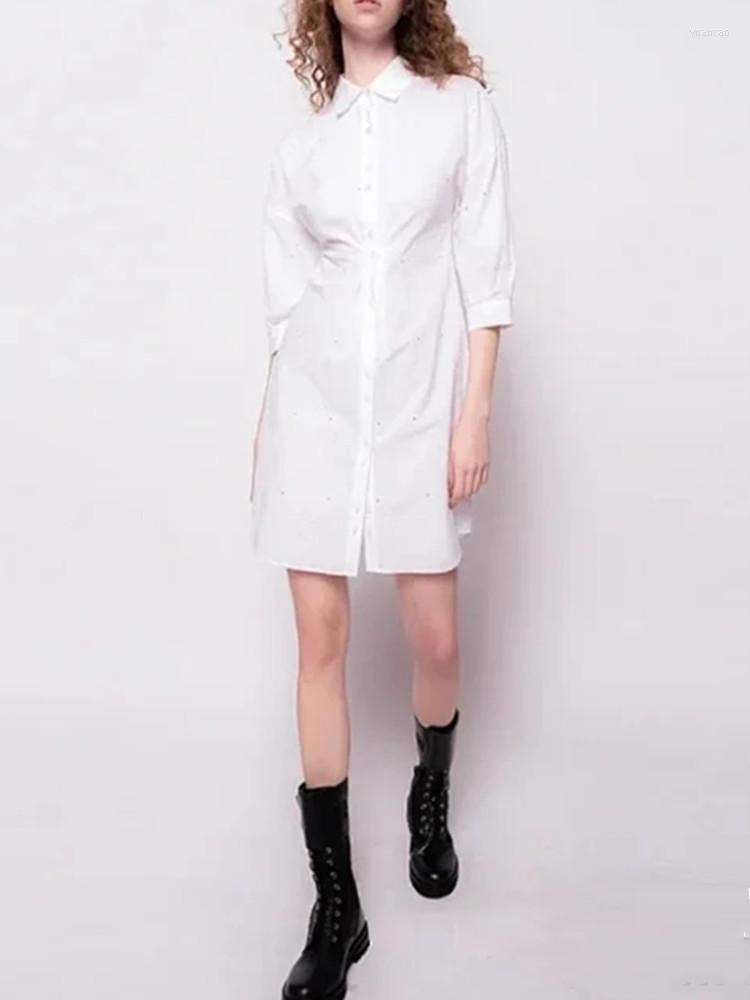 Casual Dresses Women Cotton Hollow Out Embroidery Mini Shirt Dress 2023 Autumn Winter Lady Long Sleeve Waist Slim Single Breasted Short Robe
Casual Dresses Women Cotton Hollow Out Embroidery Mini Shirt Dress 2023 Autumn Winter Lady Long Sleeve Waist Slim Single Breasted Short Robe