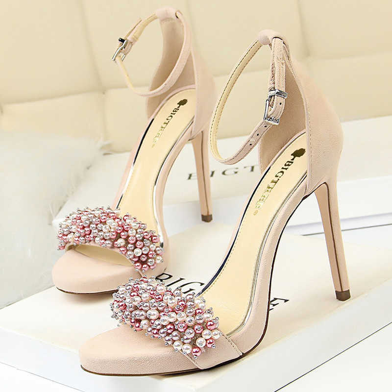 Dress Shoes BIGTREE Shoes Pearl Rhinestones Super High Heels Suede Women Heels Sexy Party Shoes Summer Women Sandals Stiletto Women Pumps G230203, Gray
Dress Shoes BIGTREE Shoes Pearl Rhinestones Super High Heels Suede Women Heels Sexy Party Shoes Summer Women Sandals Stiletto Women Pumps G230203, Gray