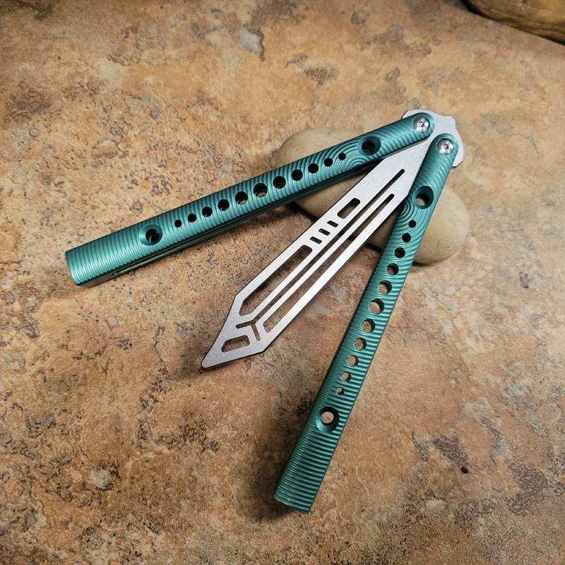 Not Sharp Knife TheOne Integrated Titanium Handle REP Dot Butterfly Practice Throwing Tool Outdoor Gift For Men
Not Sharp Knife TheOne Integrated Titanium Handle REP Dot Butterfly Practice Throwing Tool Outdoor Gift For Men