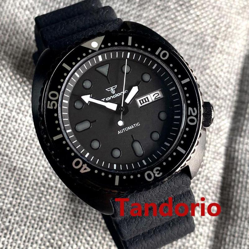 

Wristwatches 44mm Tandorio Sapphire Glass NH36A Automatic Diving Men's Watch 200M Day/Date Display Rubber Strap Black PVD Dial Green, Picture shown