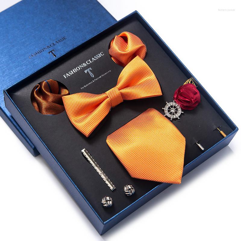 Bow Ties Wholesale 65 Colors Silk Classic Tie Pocket Squares Cufflink Set Necktie Box Men Gray Floral Suit Accessories Lover's Day
Bow Ties Wholesale 65 Colors Silk Classic Tie Pocket Squares Cufflink Set Necktie Box Men Gray Floral Suit Accessories Lover's Day