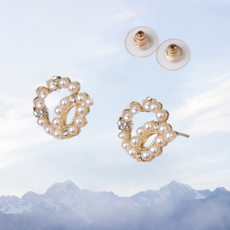studs earrings ohrringe 18K gold plated earings luxury designers letters stud geometric famous women crystal rhinestone pearl earring wedding party jewerlry gift
studs earrings ohrringe 18K gold plated earings luxury designers letters stud geometric famous women crystal rhinestone pearl earring wedding party jewerlry gift