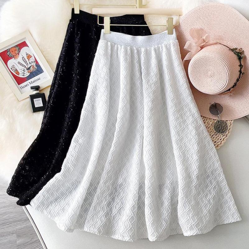 Skirts French Style Jacquard Diamond Plaid A-Line Large Swing For Women 2023 Spring Elegant Shiny Pleated Skirt Falda Mujer, Black
Skirts French Style Jacquard Diamond Plaid A-Line Large Swing For Women 2023 Spring Elegant Shiny Pleated Skirt Falda Mujer, Black