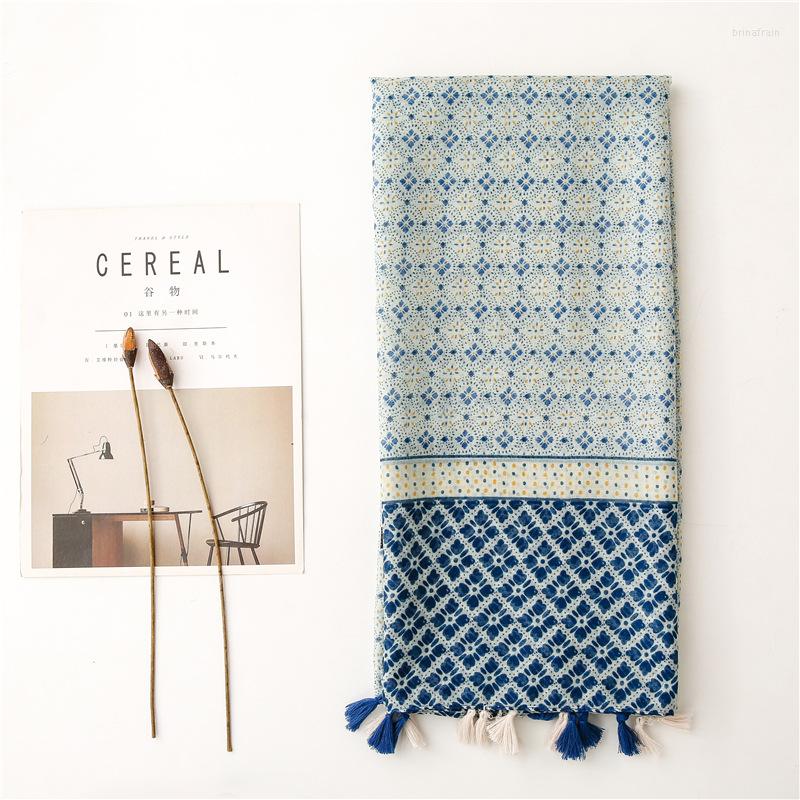 Scarves Women Cotton Scarf Hijab Shawls Lady Wraps Blue White Florals Print Foulard Warm Pashmina Femme Winter Bufanda 2023
Scarves Women Cotton Scarf Hijab Shawls Lady Wraps Blue White Florals Print Foulard Warm Pashmina Femme Winter Bufanda 2023