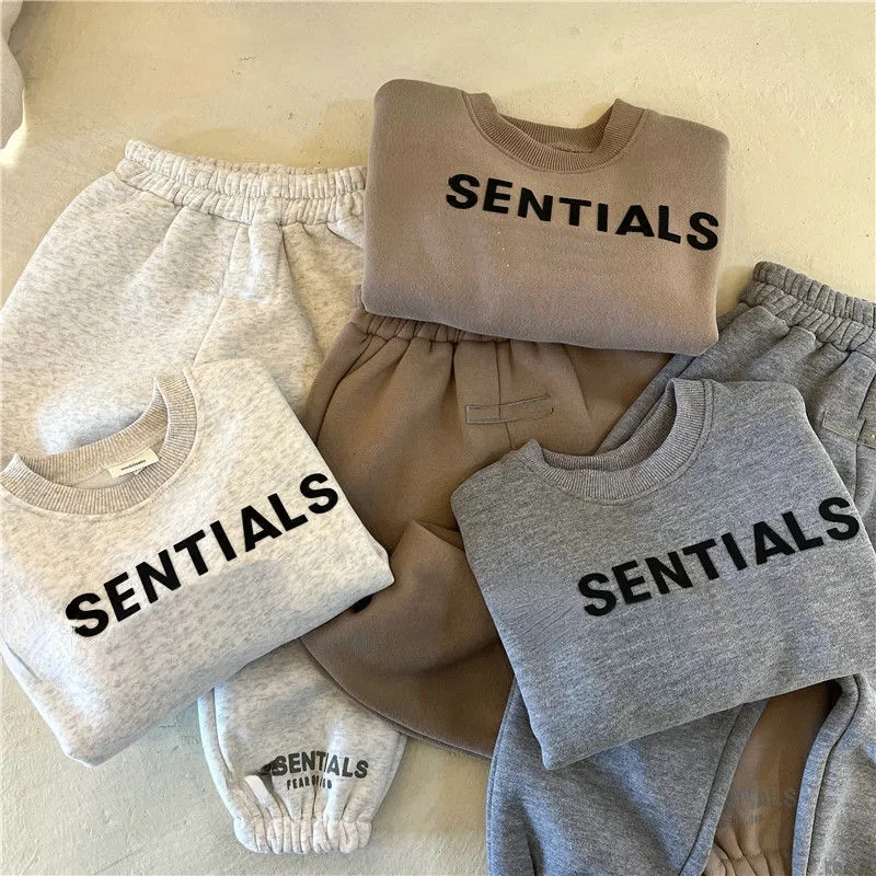 Fashion Kids Sport Clothing Sets Boys Girls Sweatshirt Pants Velvet Warm 2pcs Children Clothes outfits