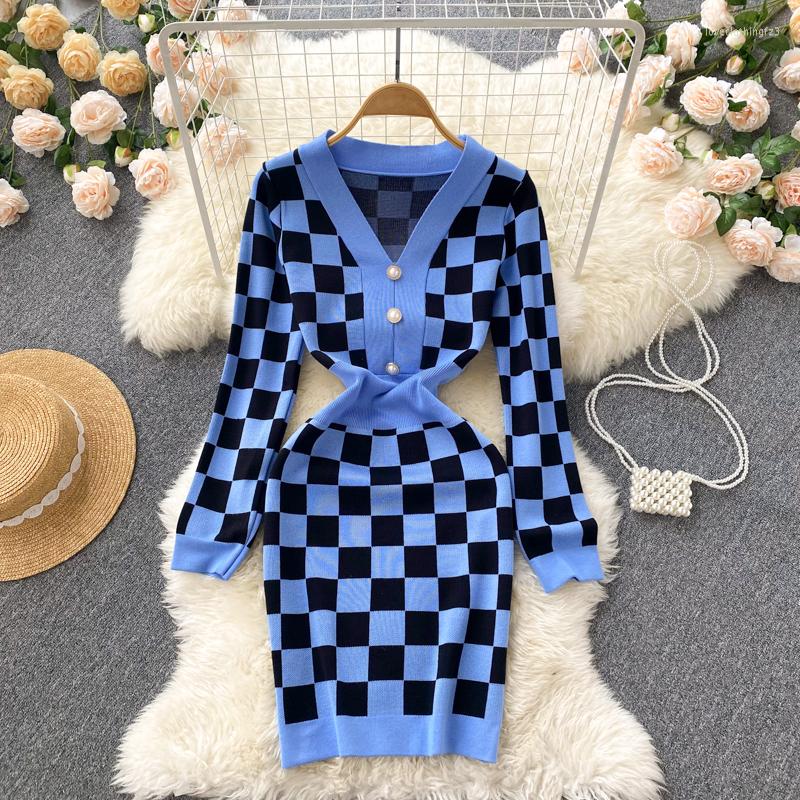 Casual Dresses Spring 2023 Retro Versatile Temperament V-neck Waist Lace Up Large Swing Long Dress High Thin Women, Beige
Casual Dresses Spring 2023 Retro Versatile Temperament V-neck Waist Lace Up Large Swing Long Dress High Thin Women, Beige