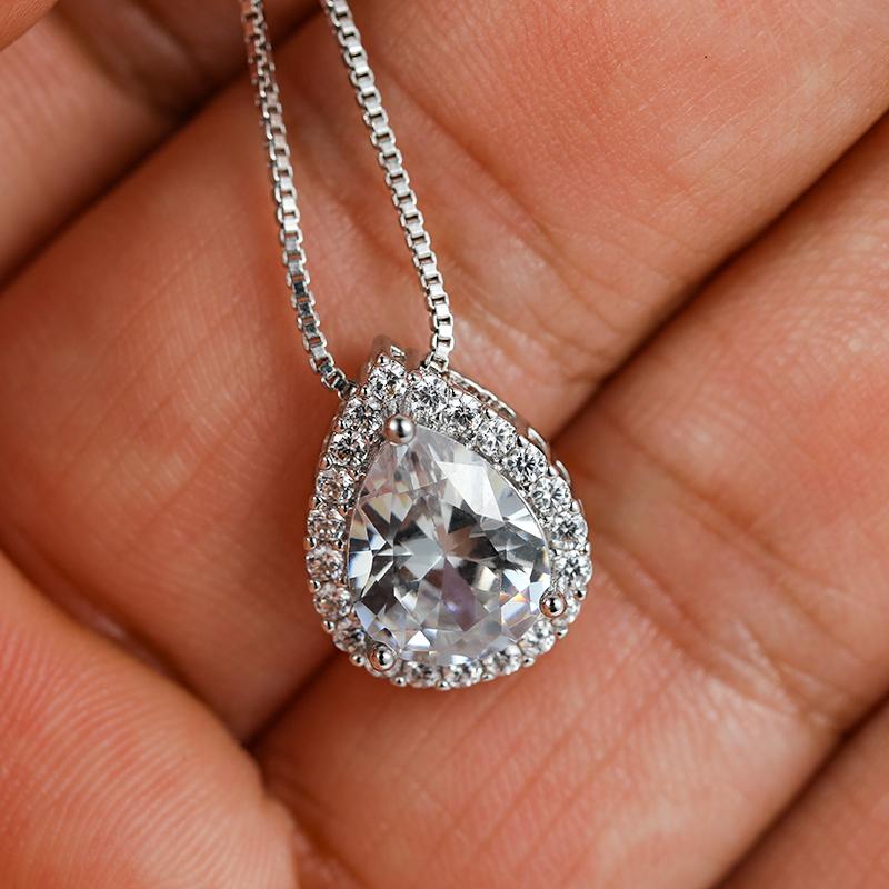 Pendant Necklaces Vintage Silver Color Chain Necklace Luxury Female Crystal Big Water Drop Pendants Fashion Wedding For WomenPendant
Pendant Necklaces Vintage Silver Color Chain Necklace Luxury Female Crystal Big Water Drop Pendants Fashion Wedding For WomenPendant