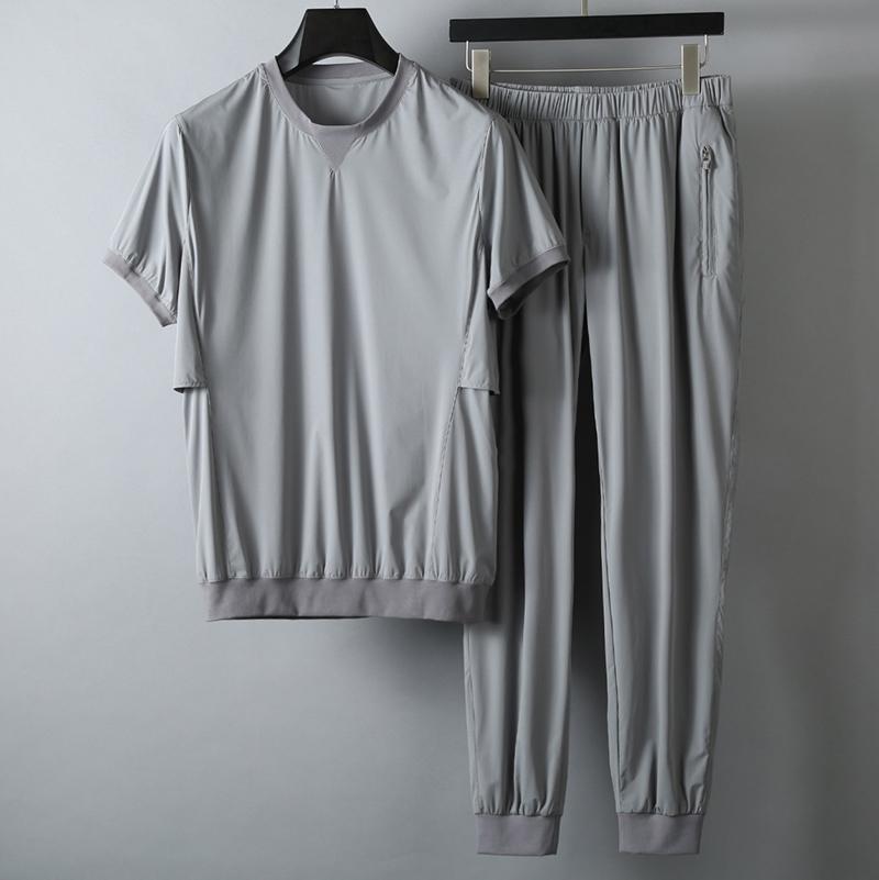 Men's Tracksuits DIYLIVE Summer High Quality Round Neck Short Sleeve Suit Silky Ice Absorbent Fabric Casual Sports, Black
Men's Tracksuits DIYLIVE Summer High Quality Round Neck Short Sleeve Suit Silky Ice Absorbent Fabric Casual Sports, Black