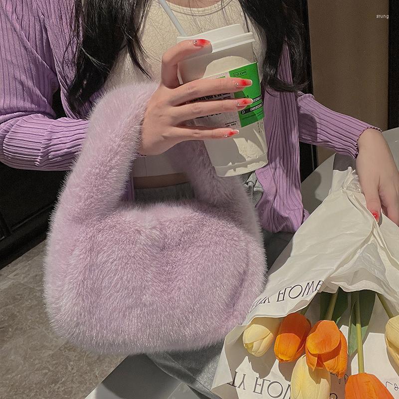 Evening Bags Women's Luxury Faux Fur Handbags Casual Party Bag Winter Fashion Ladies Furry Top-handle Candy Color Female Tote Purse, Purple
Evening Bags Women's Luxury Faux Fur Handbags Casual Party Bag Winter Fashion Ladies Furry Top-handle Candy Color Female Tote Purse, Purple