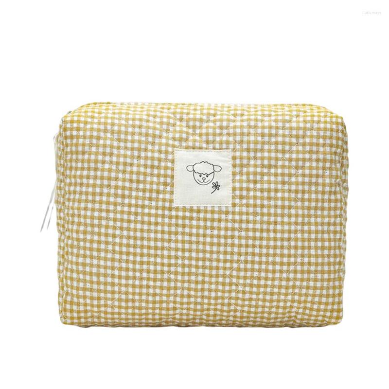 Cosmetic Bags Portable Makeup Storage Bag Durable Lightweight For Business Trip, Little daisy
Cosmetic Bags Portable Makeup Storage Bag Durable Lightweight For Business Trip, Little daisy