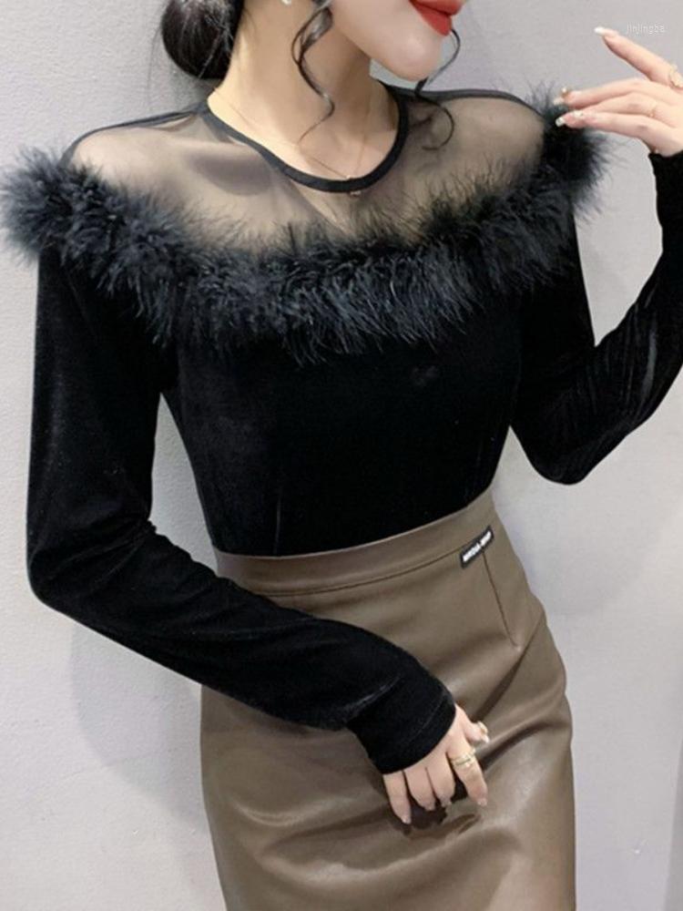 Women' T Shirts 2023 Winter Women' Velvet Bottoming Tops Round Neck Gold Shirt Autunm Solid Hollow Out Blouse Femina Blusa T353, Black
Women' T Shirts 2023 Winter Women' Velvet Bottoming Tops Round Neck Gold Shirt Autunm Solid Hollow Out Blouse Femina Blusa T353, Black