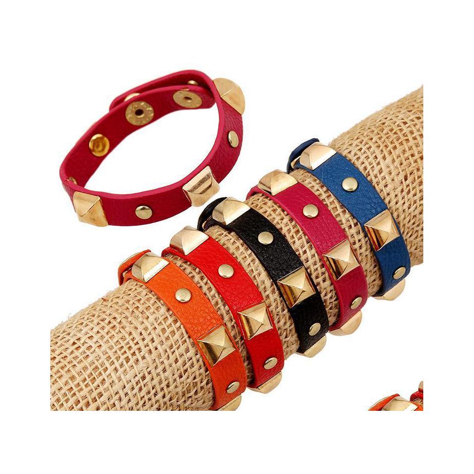 Charm Bracelets Charms Bangles Pu Leather Bracelet Women Friend Vipjewel Drop Delivery Jewelry Dhjsl
Charm Bracelets Charms Bangles Pu Leather Bracelet Women Friend Vipjewel Drop Delivery Jewelry Dhjsl