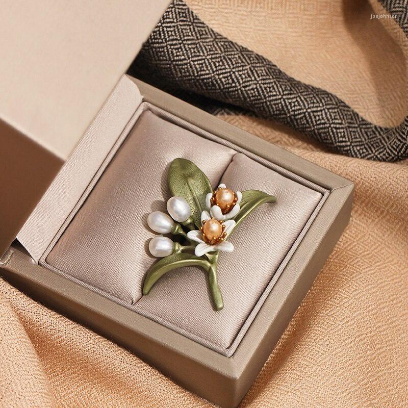 Brooches Vintage Green Color Plant Pearls Neroli Brooch Pin Sweet Enamel Tree Flower For Women Coat Accessories
Brooches Vintage Green Color Plant Pearls Neroli Brooch Pin Sweet Enamel Tree Flower For Women Coat Accessories