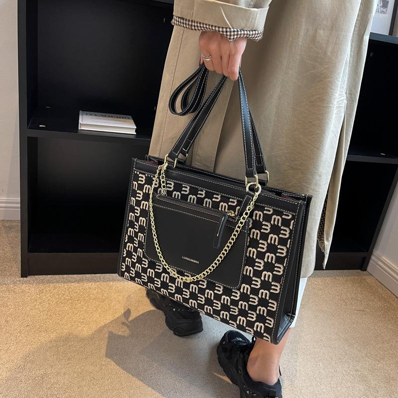 Evening Bags Large Capacity Women Handbags Fashion Ladies PU Leather Shoulder Handbag Crossbody Bag Casual Tote, Black
Evening Bags Large Capacity Women Handbags Fashion Ladies PU Leather Shoulder Handbag Crossbody Bag Casual Tote, Black