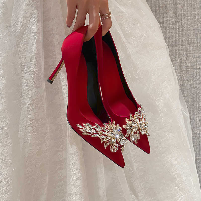 2021 New Crystal Women Pumps Pointed Toe Thin White Stain Shallow Anti-skid Dress Wedding Bride High Heels Shoes Size 34 G230130