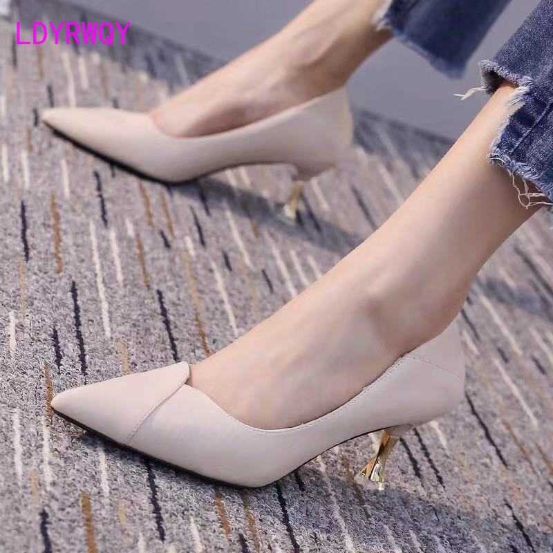 Dress Shoes 2022 New spring and autumn pointy soft leather kitten heel professional single shoes for women G230203, Black
Dress Shoes 2022 New spring and autumn pointy soft leather kitten heel professional single shoes for women G230203, Black