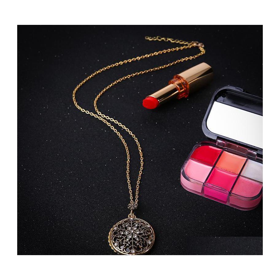 Pendant Necklaces Locket Necklace Vintage Gem Time Women Collar Collier Magnifying Glass Cabochon Vipjewel Drop Delivery Jewelry Pend Dhdx5
Pendant Necklaces Locket Necklace Vintage Gem Time Women Collar Collier Magnifying Glass Cabochon Vipjewel Drop Delivery Jewelry Pend Dhdx5